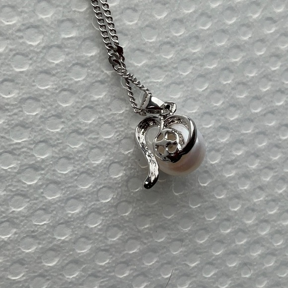 NWOT Freshwater Cultured Pearl "Leeza" Pendant / White - Picture 5 of 11